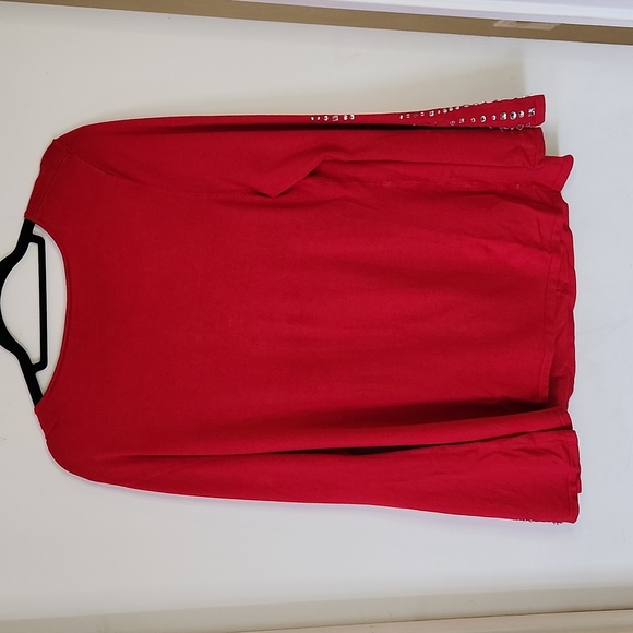 NWT INC. International Concepts red top - Picture 2 of 6